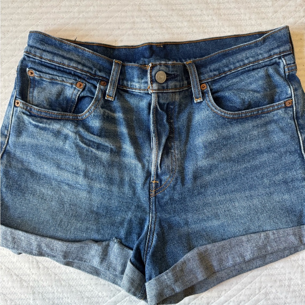 Levi’s shorts